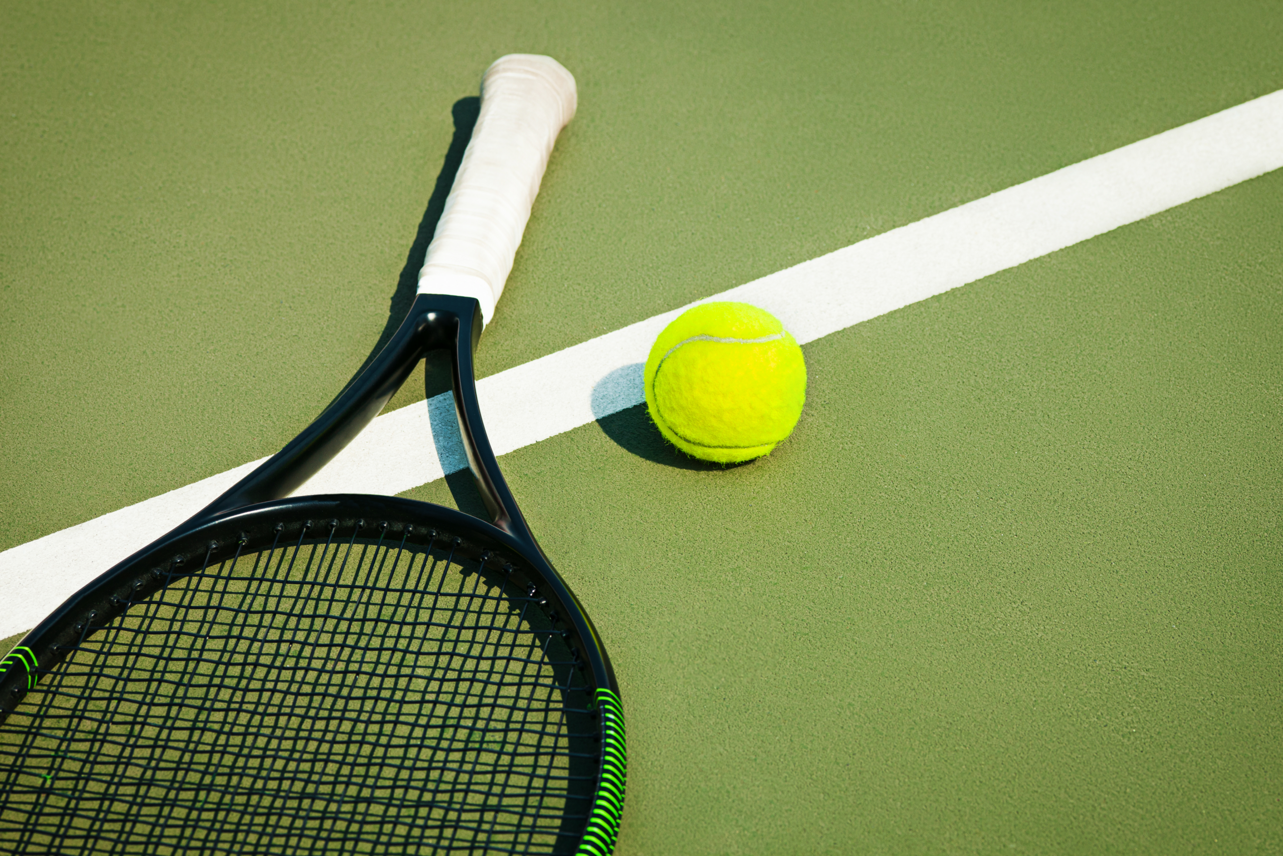 Tennis racket example for Shopify store